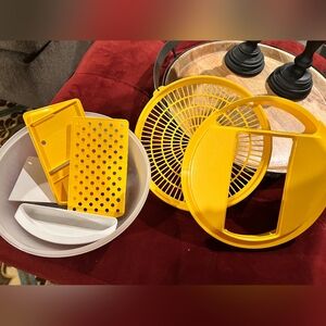 Vintage Tupperware Kitchen Work Unit Mandolin Chopper Slicer Grater 1986